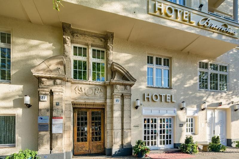 mD-Hotel Brandies image 2
