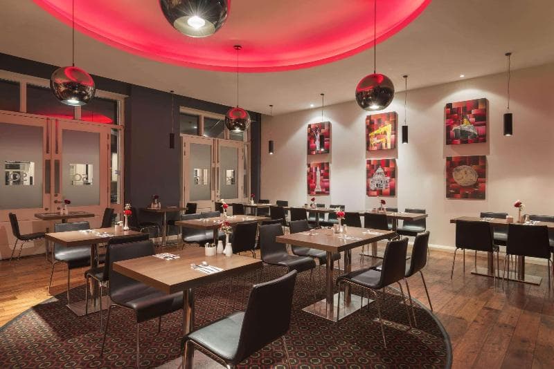 Ramada By Wyndham Belfast City Centre image 1