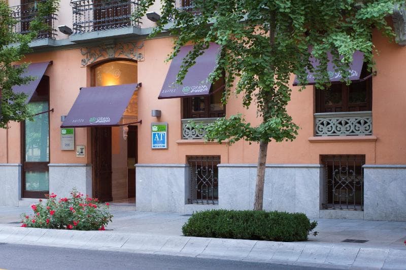 Suites Gran Via 44 image 1