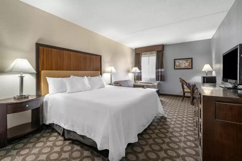 Econo Lodge image 2