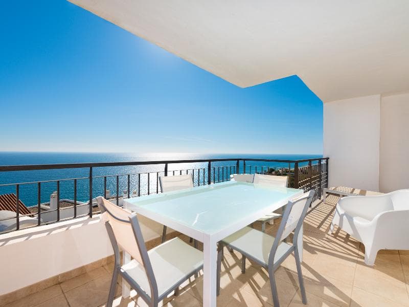 Olée Nerja Holiday Rentals by Fuerte Group image 1