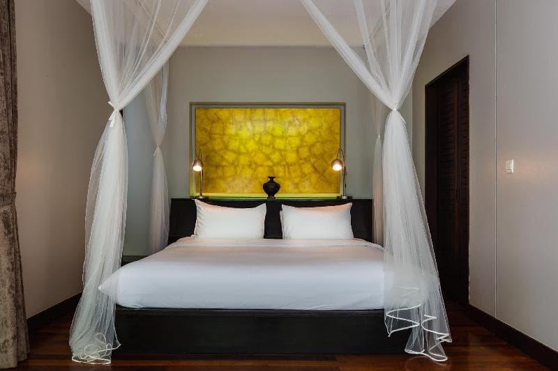 Stay at Heritage Suites Hotel