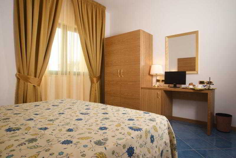 City Hotel Casoria image 1