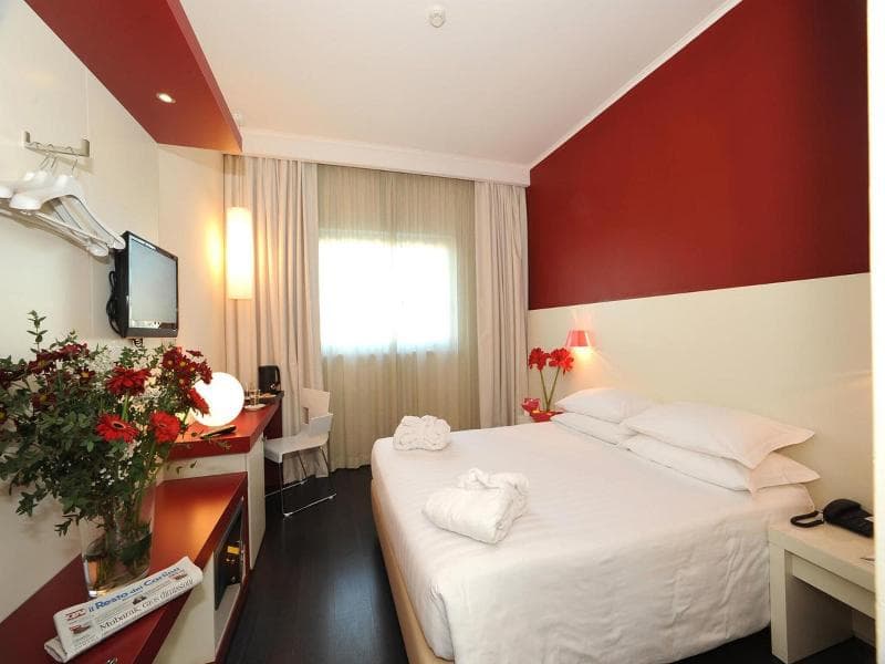 MICHELINO 75 by the Sydney Hotel image 1