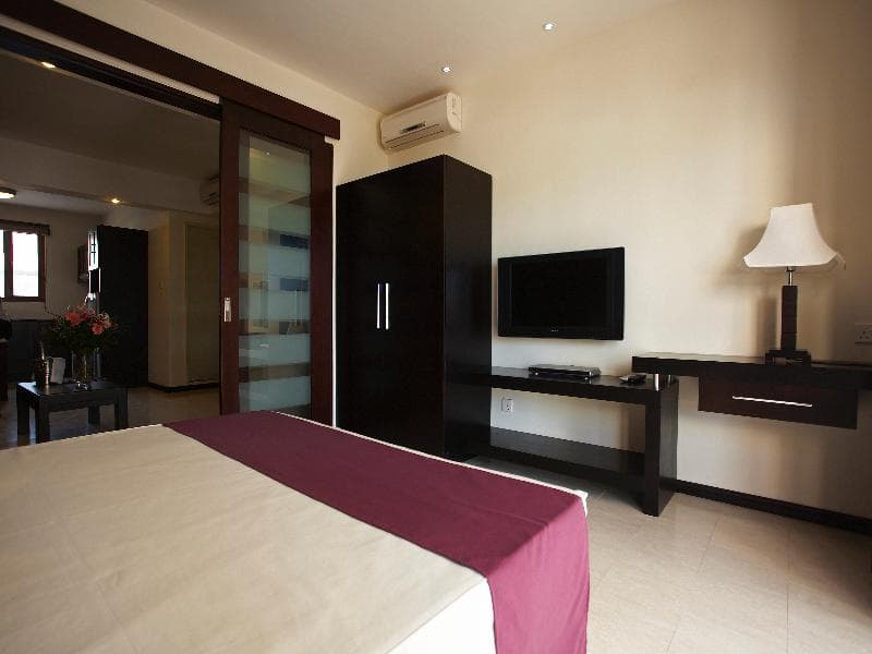 Grand Bay Suites image 2