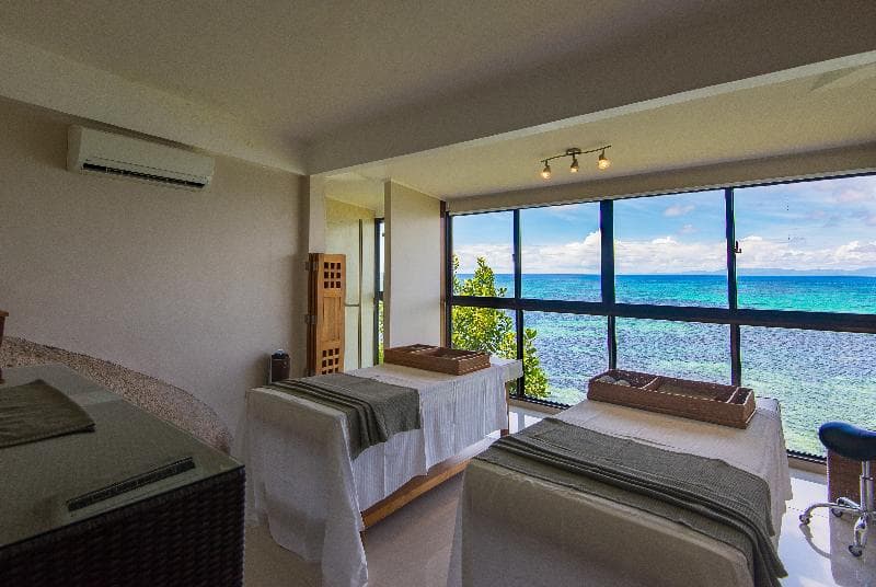 Coco de Mer Hotel and Black Parrot Suites image 2