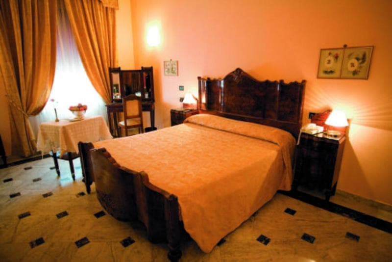 Alla Rocca image 2