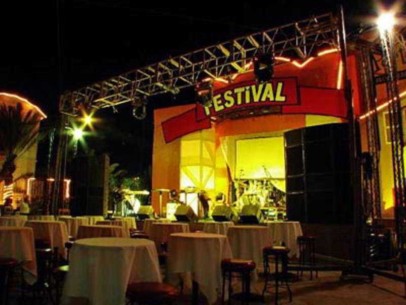 Festival Plaza image 1