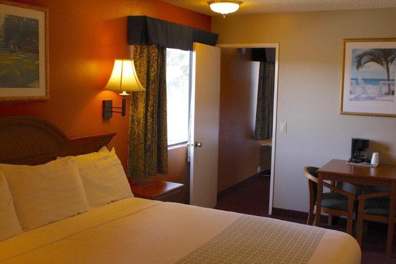 SLO Inn image 2