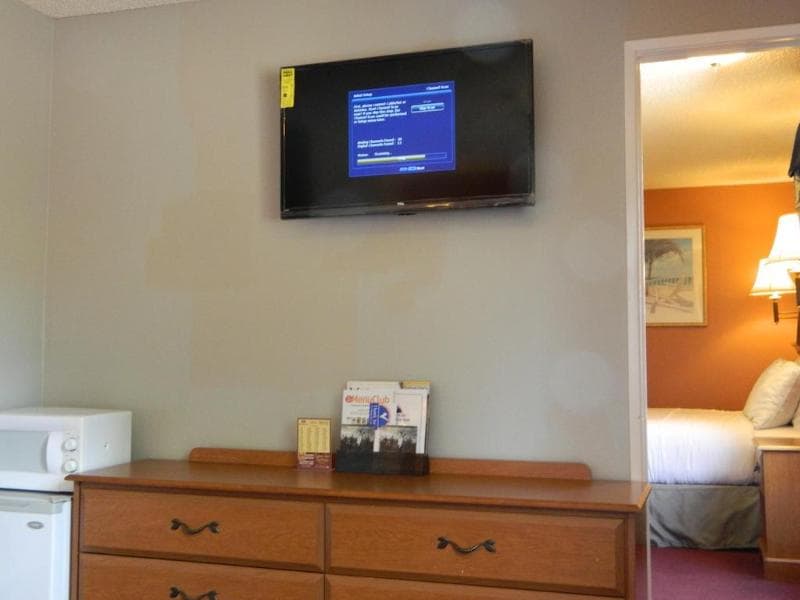 SLO Inn image 1