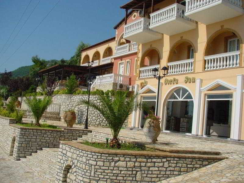 Stay at Lido Corfu Sun