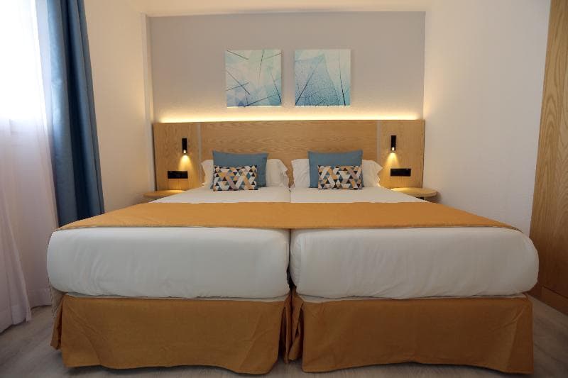 Andorra Apartamentos image 1