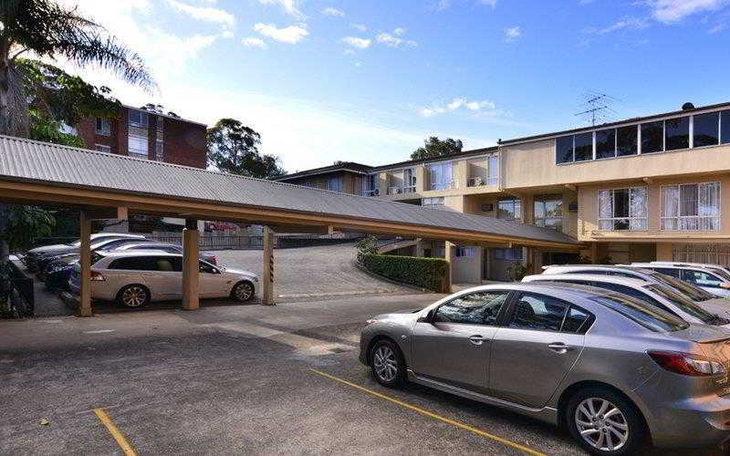 Twin Towers Inn image 2
