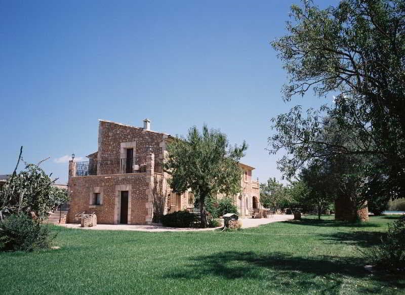 Es Quatre Cantons image 2