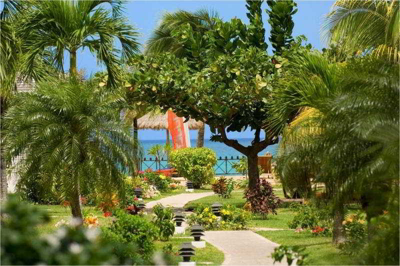 Coyaba Beach Resort image 1