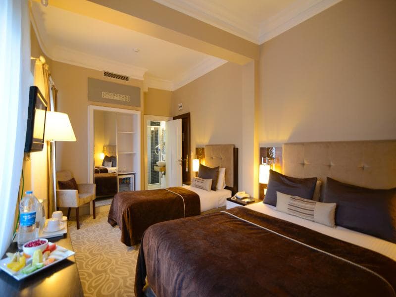 City Center Hotel image 1