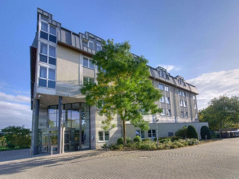 B&B HOTEL Krefeld Süd image 1
