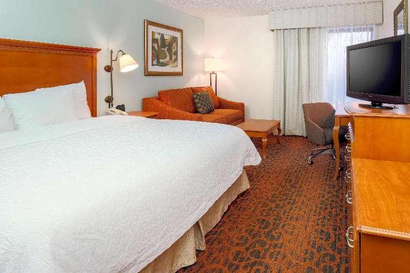 Hampton Inn Laredo image 2