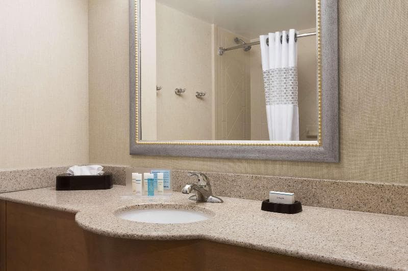Stay at Hampton Inn Birmingham I-65/Lakeshore Drive