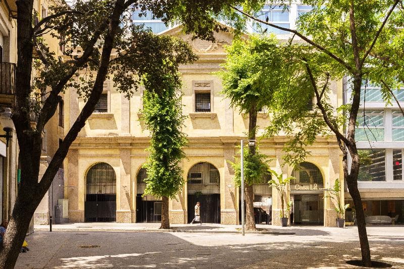 Stay at Casa Lit Barcelona