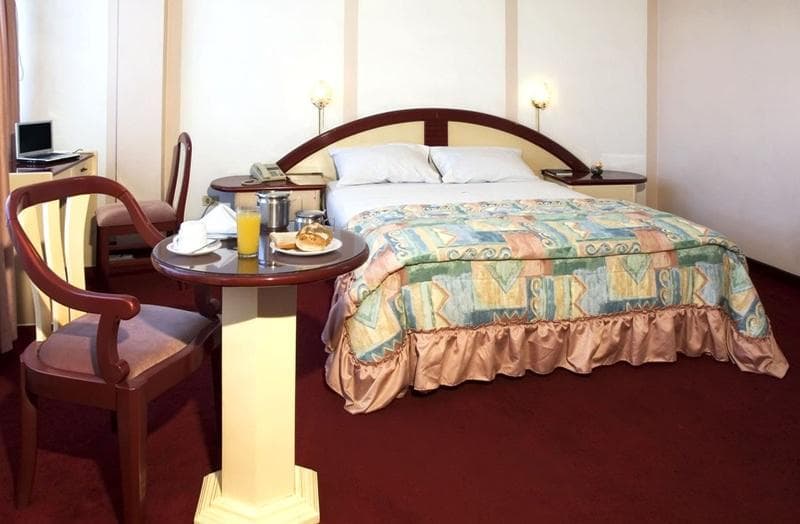 Stay at Americana Hotel 