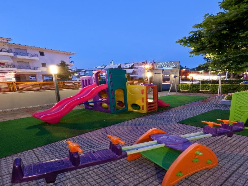 Kronos Hotel image 2