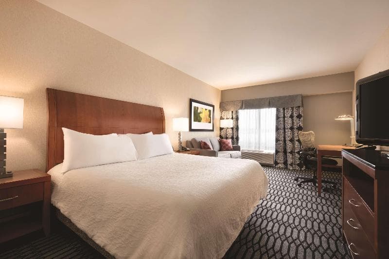 Hilton Garden Inn Akron-Canton Airport image 1
