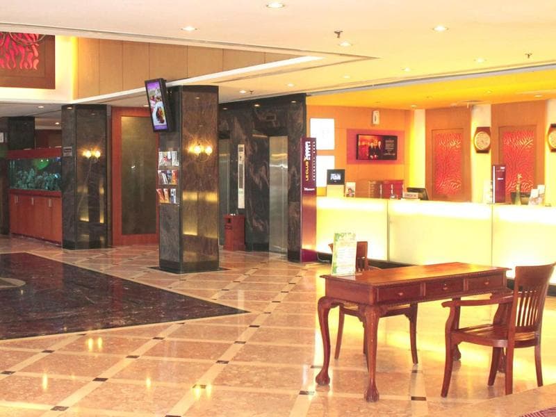 Beverly Hotel Batam image 1