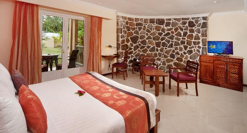 Jalsa Beach Hotel & Spa Mauritius image 1