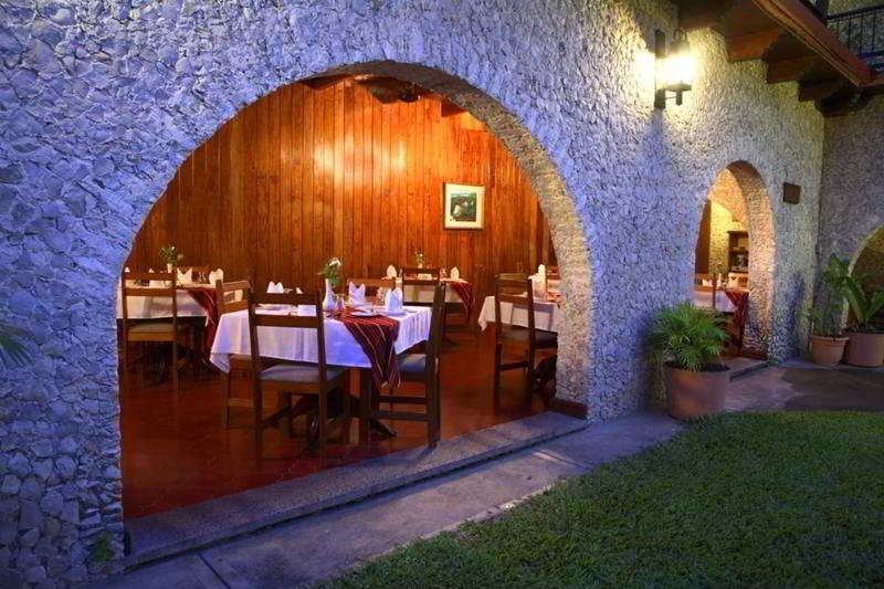 Del Patio image 2