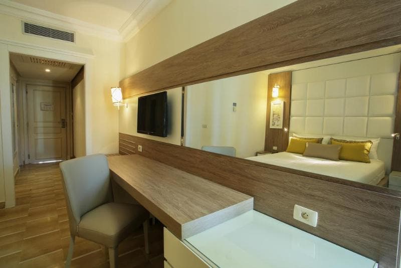 Stay at LTI Bellevue Park