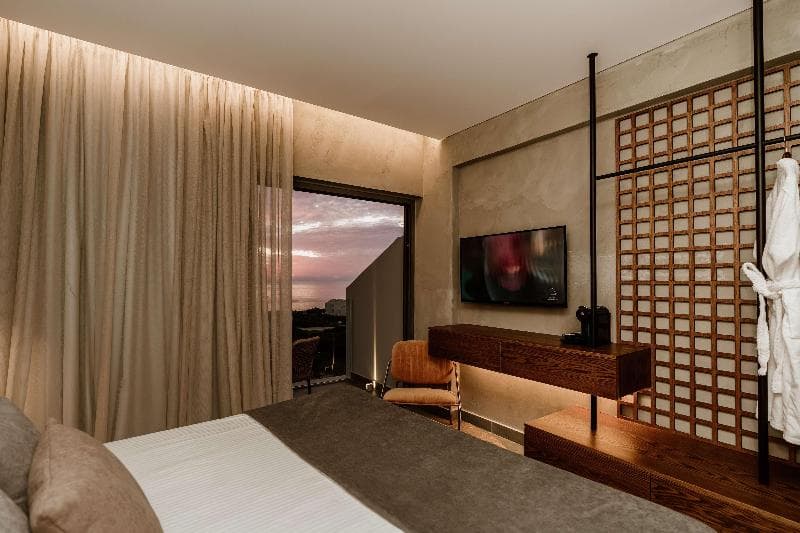 Cavo Zoe Seaside Hotel image 2