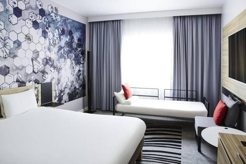 Novotel York Centre image 1