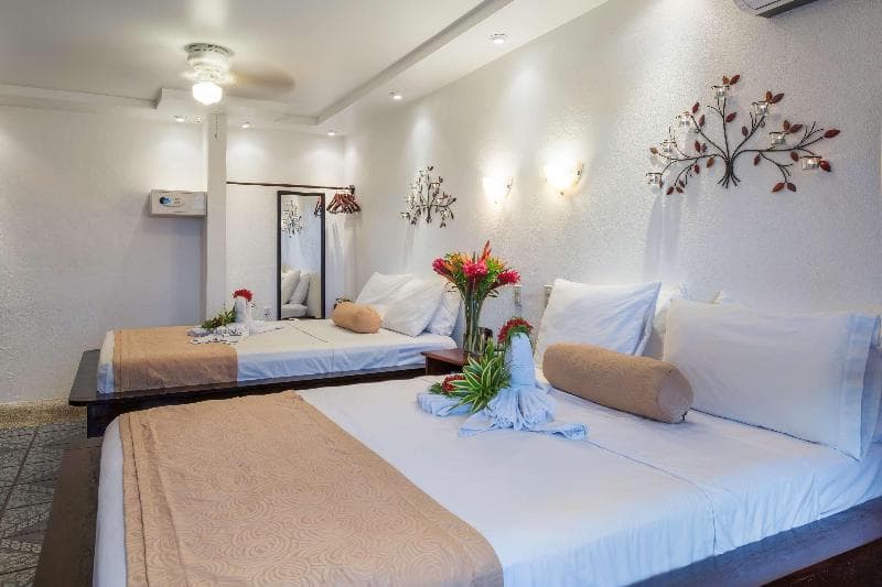 Best Western Tamarindo Vista Villas image 2