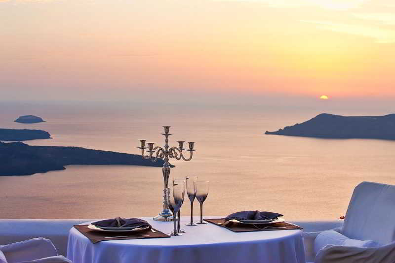 Dreams Luxury Suites image 1
