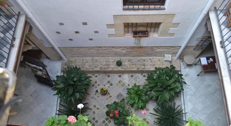 Casa Palacio de Los Leones image 2