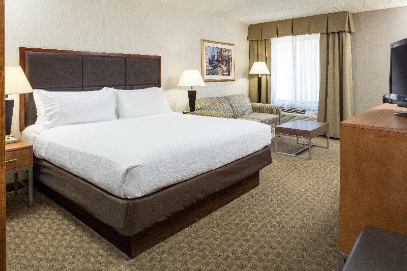 Holiday Inn Manchester Airport image 2