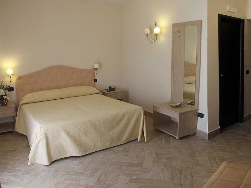 Barbato Hotel - Main View