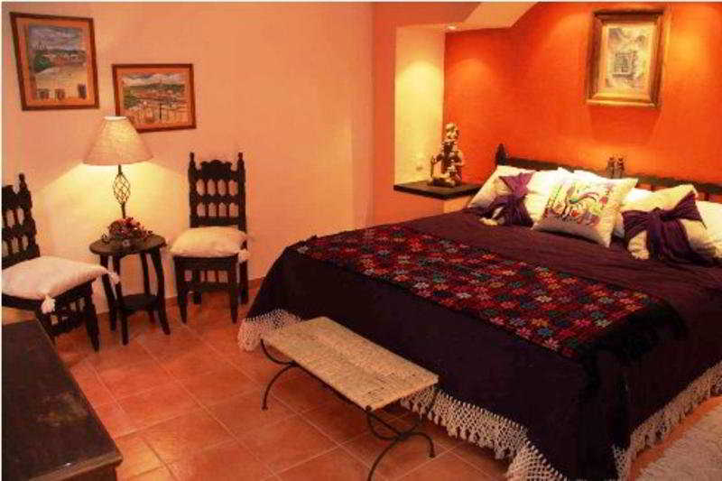 Casa Mia Suites image 2
