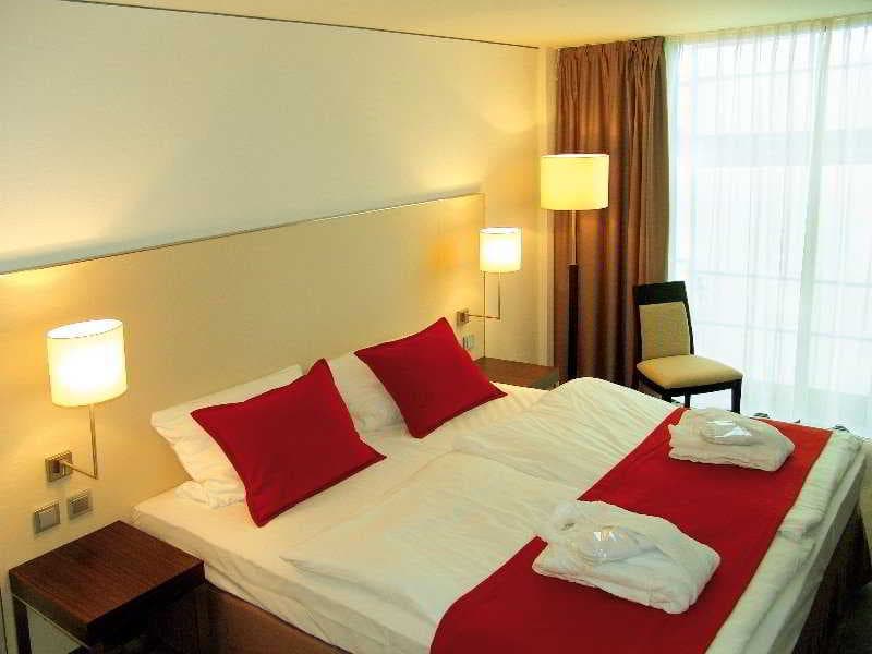 H4 Hotel Solothurn image 1