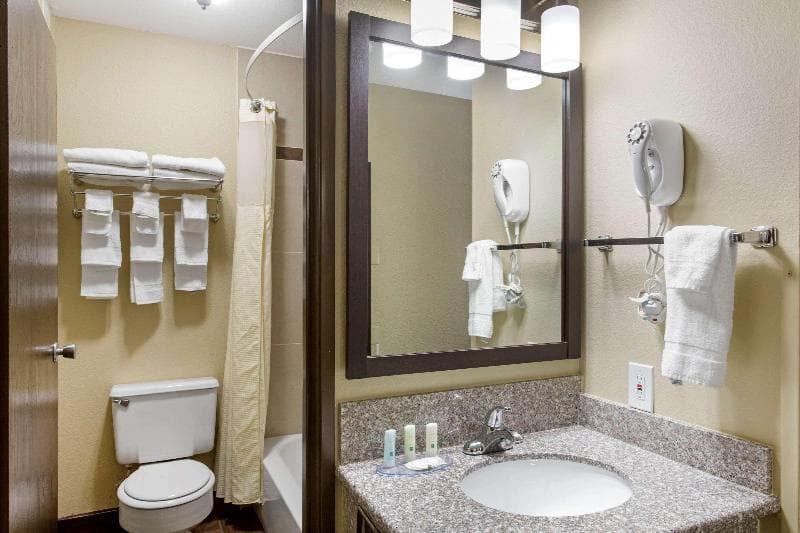 Quality Inn Downtown Salt Lake City image 2