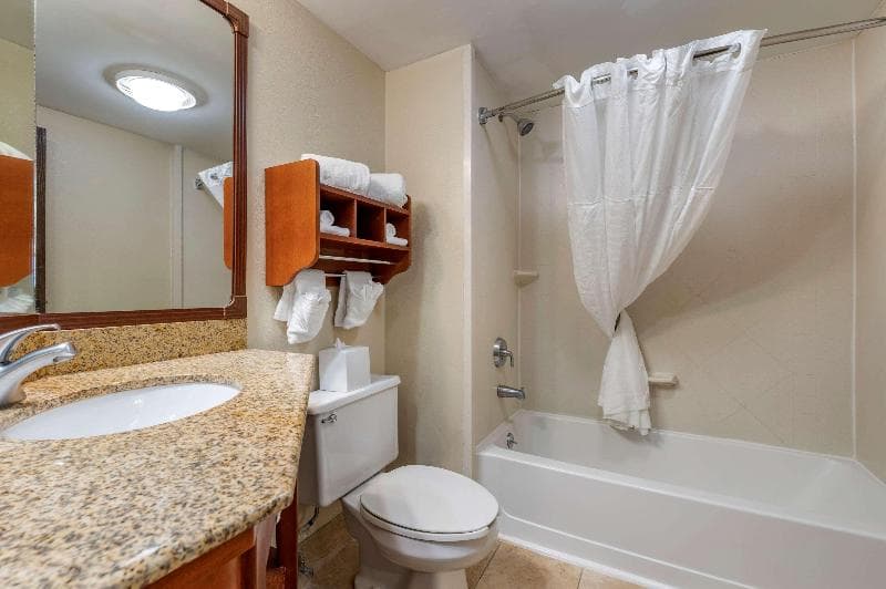 Stay at Comfort Inn Oxford