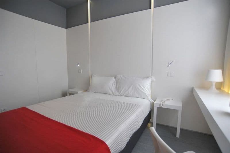 Basic Hotel Braga by Axis image 1