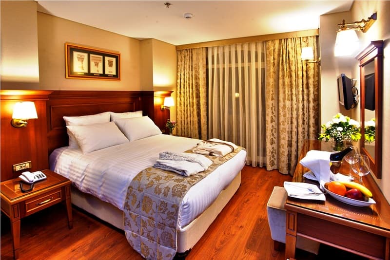 Perula Hotel & SPA image 1