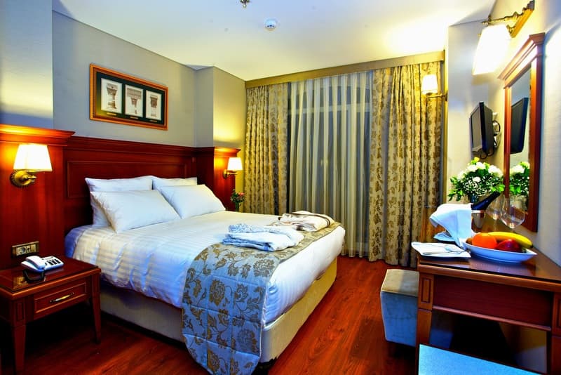 Perula Hotel & SPA image 2