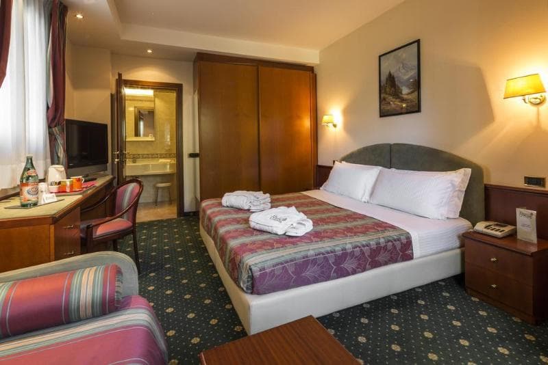 Minotel Falco Oro image 2