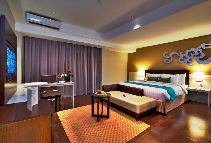 Soll Marina Hotel & Conference Centre Bangka image 1