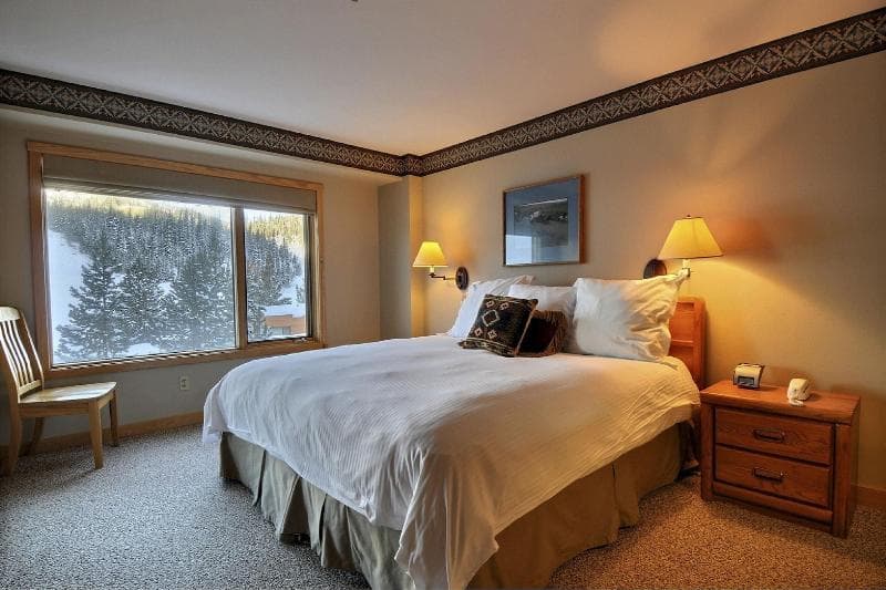 Shoshone Condominiums image 1