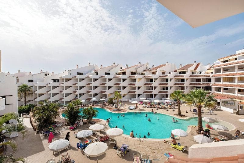 Paloma Beach Apartments image 3