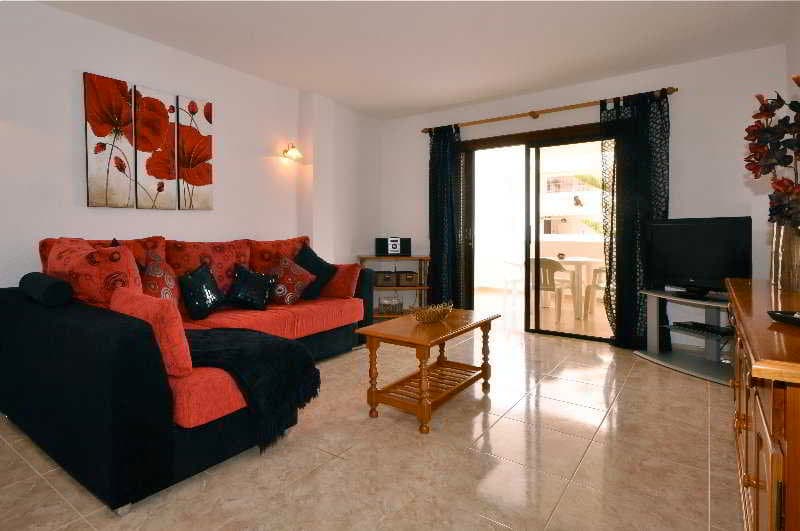 Paloma Beach Apartments image 7